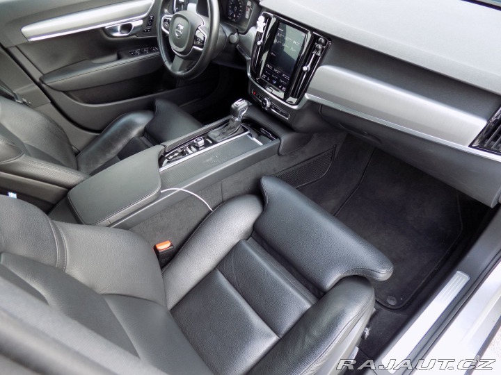 Volvo S90 2.0T4/Momentum/Full-LED/ 2018