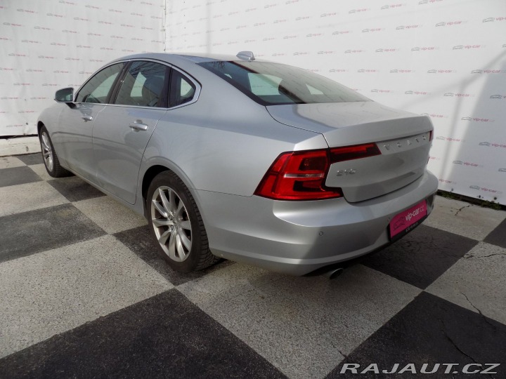 Volvo S90 2.0T4/Momentum/Full-LED/ 2018