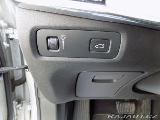 Volvo S90 2.0T4/Momentum/Full-LED/ 2018