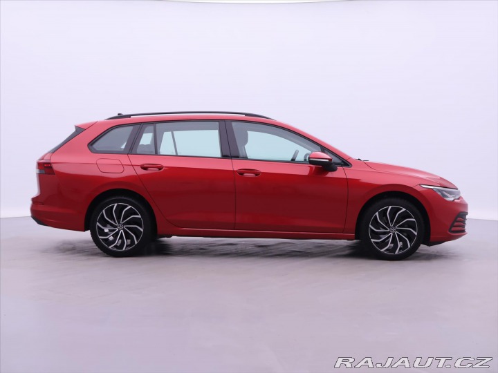 Volkswagen Golf 1,5 TSI EVO CZ Life 1.Maj 2022