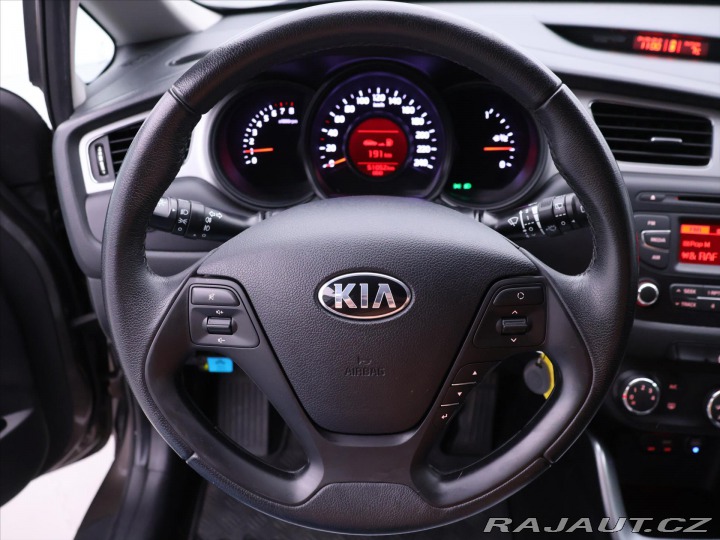 Kia Ceed 1,4 73Kw ALU Klima CZ 2015