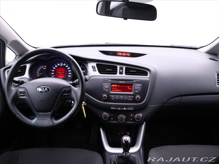 Kia Ceed 1,4 73Kw ALU Klima CZ 2015