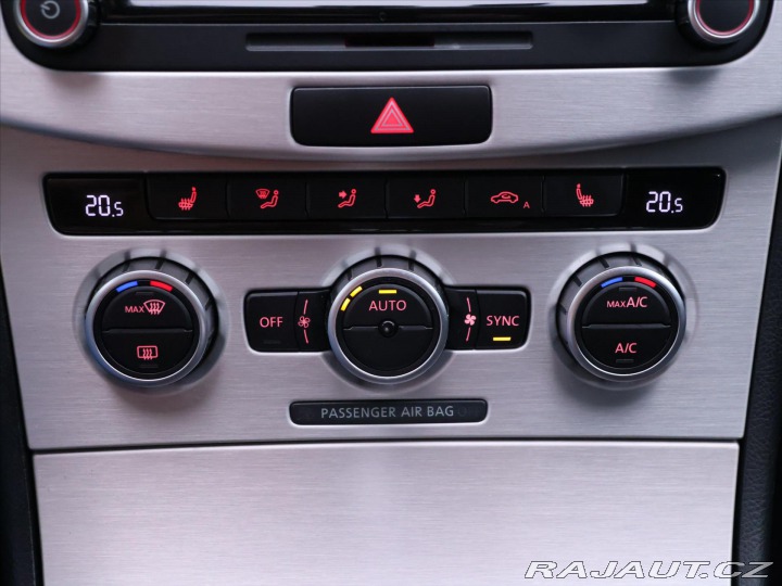 Volkswagen Passat 2,0 TDI DSG 4Motion High 2012