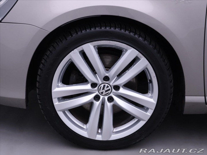 Volkswagen Passat 2,0 TDI DSG 4Motion High 2012