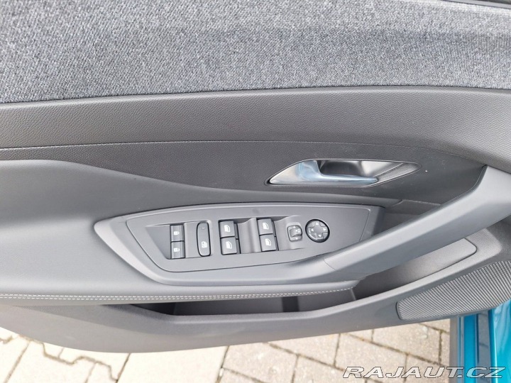 Peugeot 408 ALLURE Hybrid 136 e-DCS6 2025