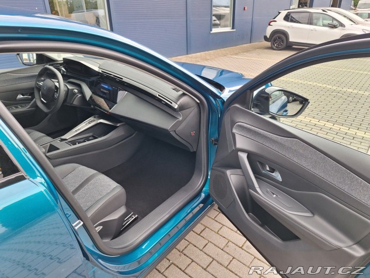 Peugeot 408 ALLURE Hybrid 136 e-DCS6 2025