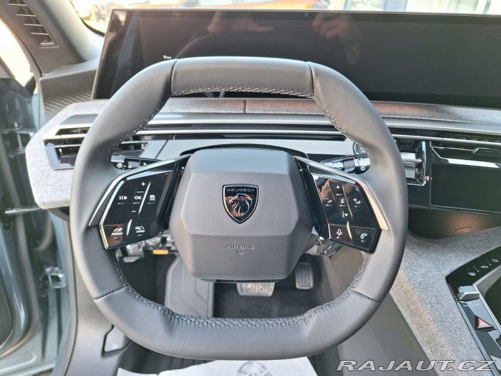 Peugeot 5008 ALLURE Hybrid 136 e-DCS6 2025