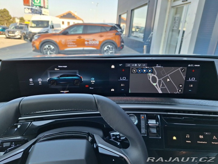 Peugeot 5008 ALLURE Hybrid 136 e-DCS6 2025