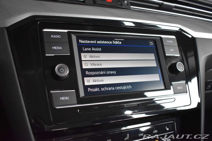 Volkswagen Passat 1.5 TSI *DSG*ACC*DPH*ČR 1 2022