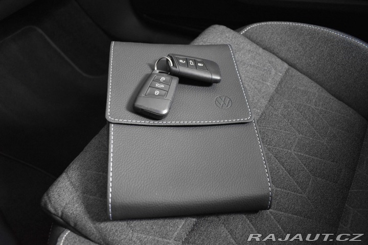 Volkswagen Passat 1.5 TSI *DSG*ACC*DPH*ČR 1 2022