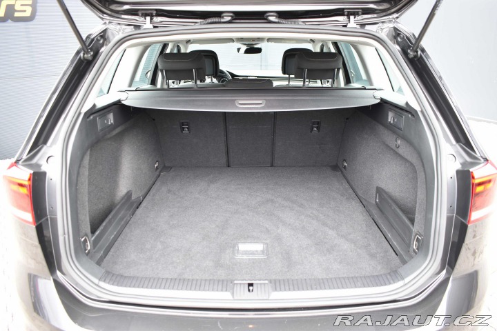 Volkswagen Passat 1.5 TSI *DSG*ACC*DPH*ČR 1 2022