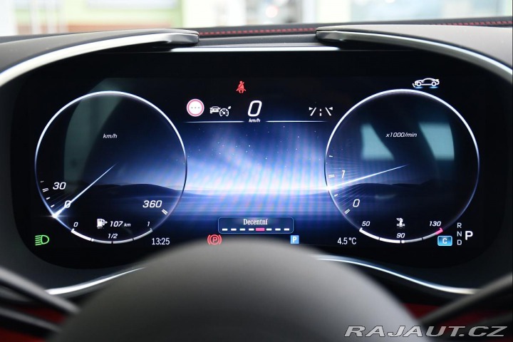 Mercedes-Benz SL 63 AMG REZERVACE 2023