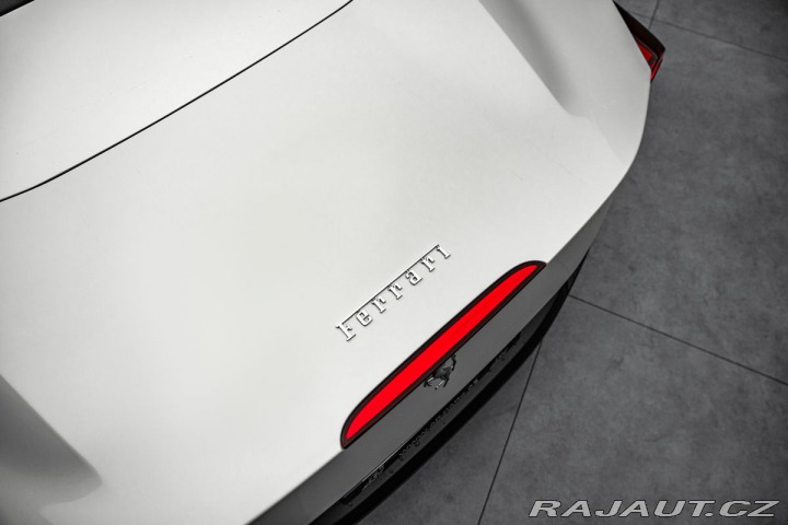 Ferrari Portofino SK 1800