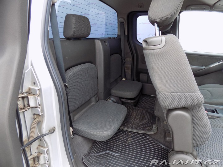 Nissan Navara 2.5DCI/4x4/klimatizace/ 2005