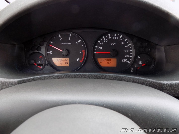 Nissan Navara 2.5DCI/4x4/klimatizace/ 2005