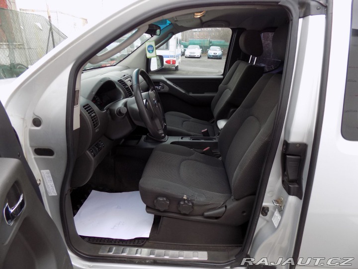 Nissan Navara 2.5DCI/4x4/klimatizace/ 2005