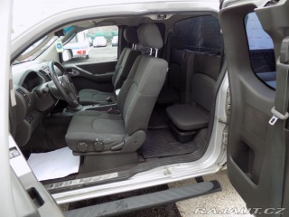 Nissan Navara 2.5DCI/4x4/klimatizace/ 2005