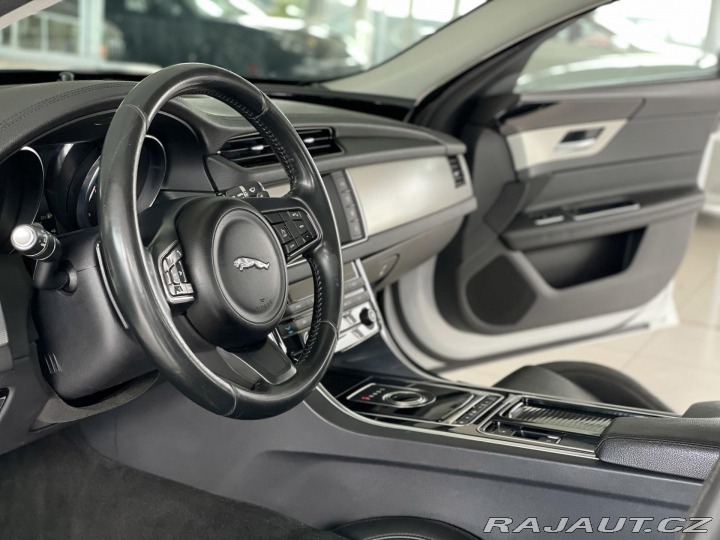 Jaguar XF 30d 221kW*KeyLess*FullLED 2015