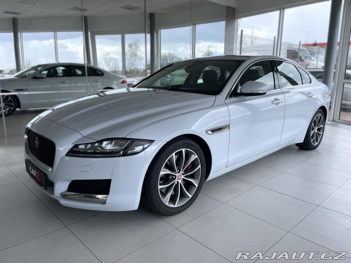 Jaguar XF 30d 221kW*KeyLess*FullLED 2015