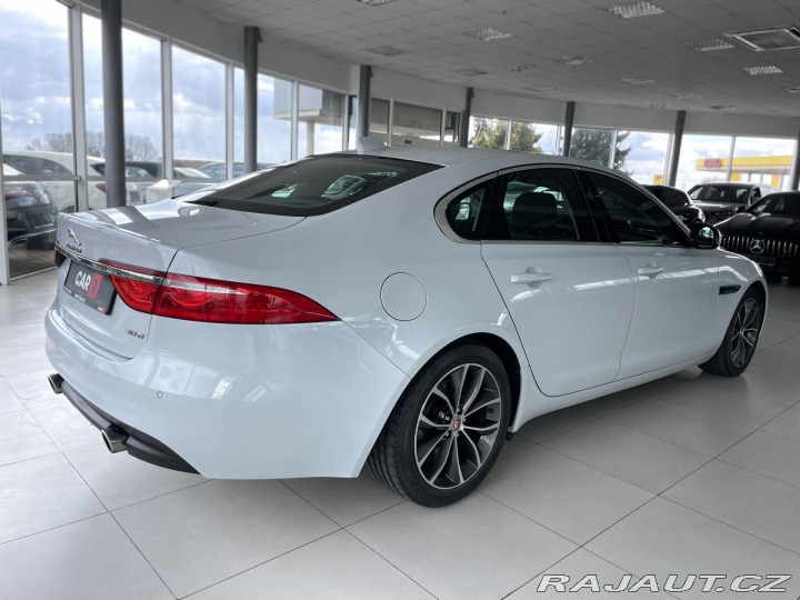 Jaguar XF 30d 221kW*KeyLess*FullLED 2015