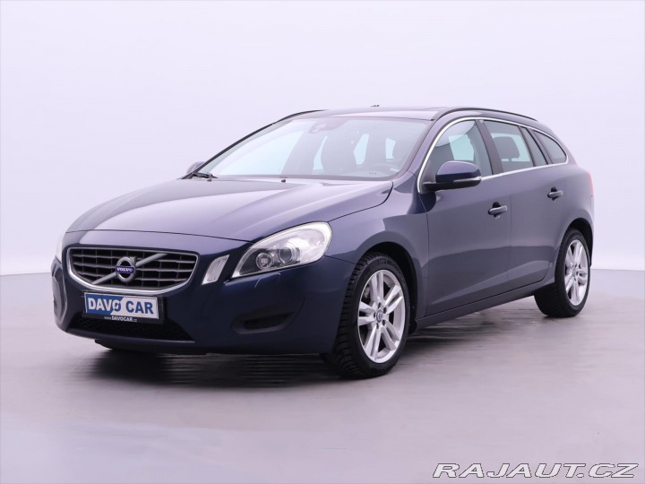 Volvo V60 2,0 D4 120kW Automat Mome 2012
