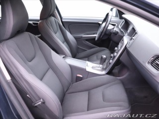 Volvo V60 2,0 D4 120kW Automat Mome 2012