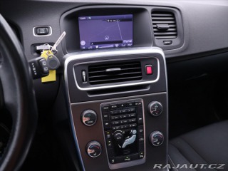 Volvo V60 2,0 D4 120kW Automat Mome 2012