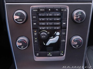 Volvo V60 2,0 D4 120kW Automat Mome 2012