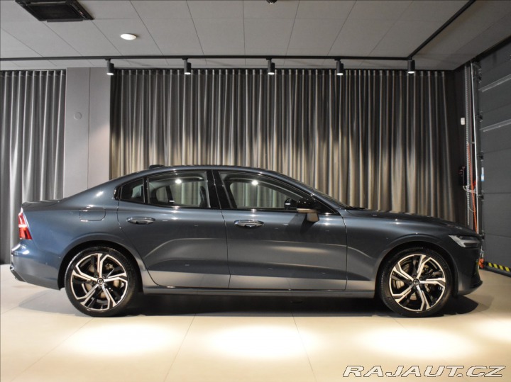Volvo S60 2,0 B5 AWD ULT Headup,Pan 2023