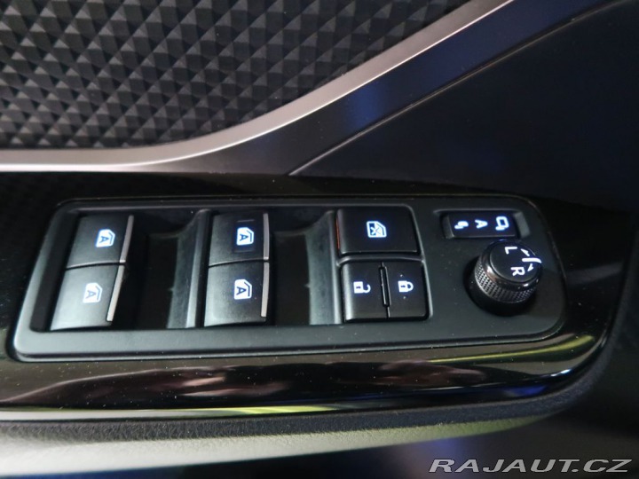 Toyota C-HR 1.8Hybrid,CZ,1Maj,Selecti 2019