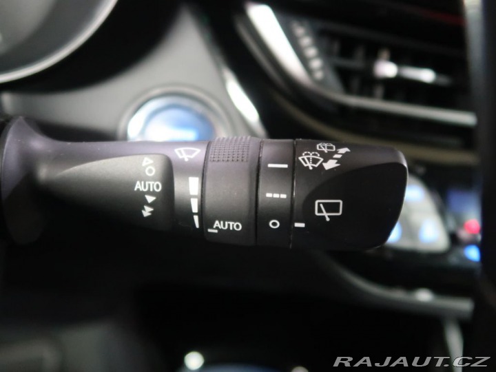 Toyota C-HR 1.8Hybrid,CZ,1Maj,Selecti 2019