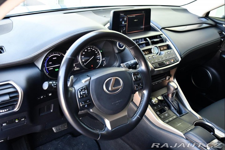 Lexus Ostatní modely NX 300h 2.5 4WD LED 2xPNEU ČR 12t 2020