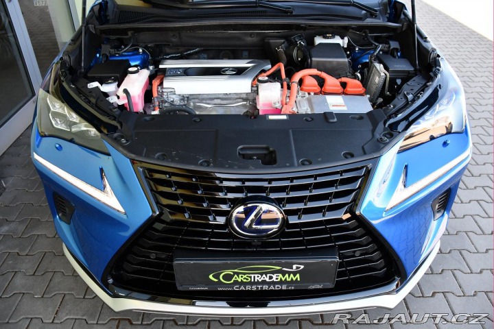 Lexus Ostatní modely NX 300h 2.5 4WD LED 2xPNEU ČR 12t 2020