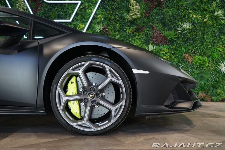 Lamborghini Huracán EVO Spyder AWD Lift Záruk 2023