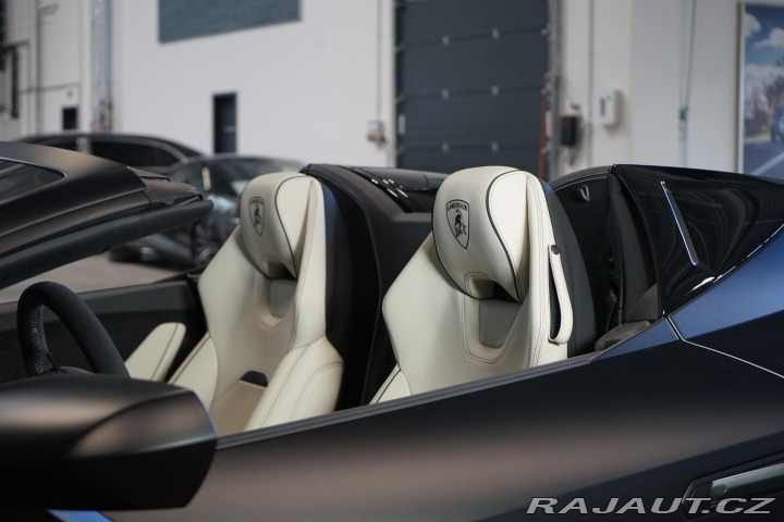 Lamborghini Huracán EVO Spyder AWD Lift Záruk 2023