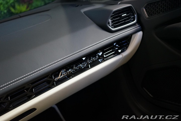Lamborghini Huracán EVO Spyder AWD Lift Záruk 2023