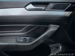 Volkswagen Passat 1.5TSi, Elegance  110 kW 2020