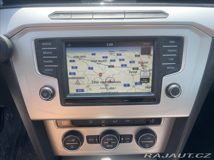 Volkswagen Passat 2,0 TDi 110kw Radar DSG G 2017