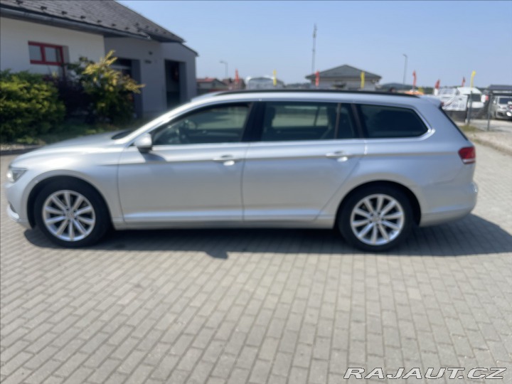 Volkswagen Passat 2,0 TDi 110kw Radar DSG G 2017