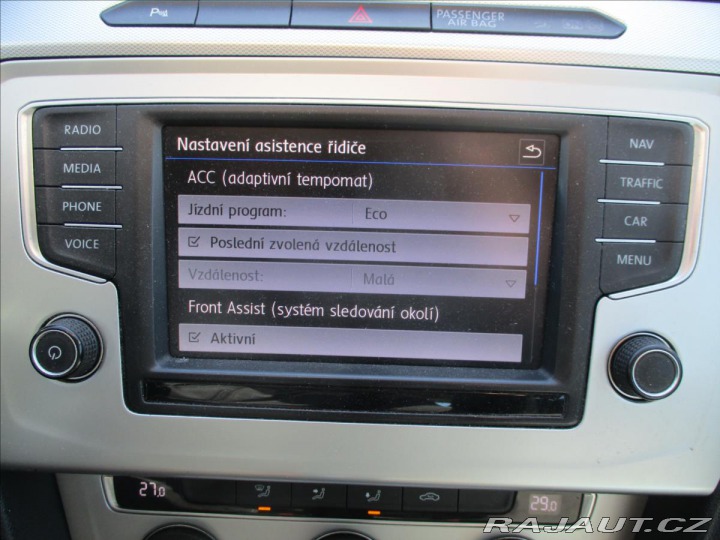Volkswagen Passat 2,0 TDi 110kw Radar DSG G 2017