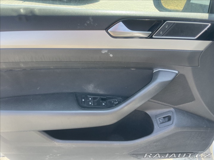 Volkswagen Passat 2,0 TDi 110kw Radar DSG G 2017