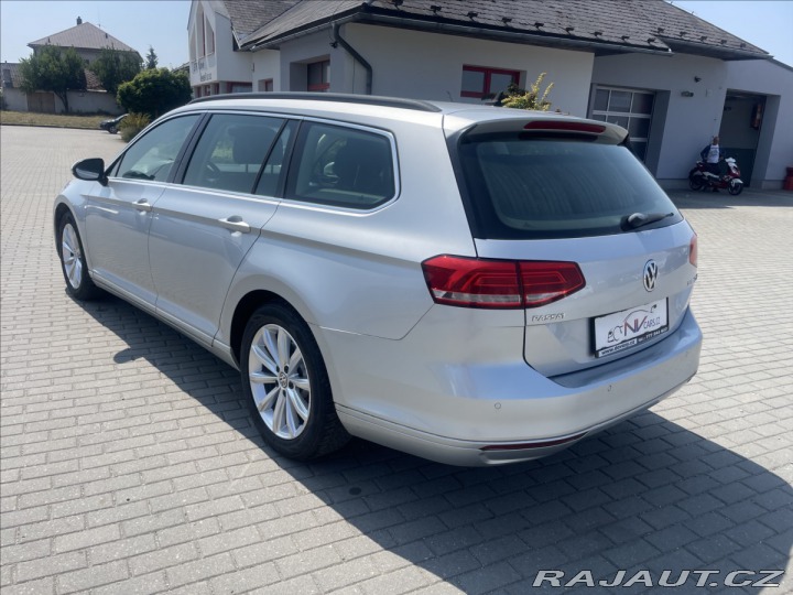 Volkswagen Passat 2,0 TDi 110kw Radar DSG G 2017