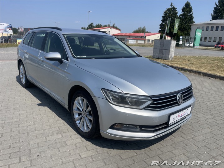 Volkswagen Passat 2,0 TDi 110kw Radar DSG G 2017