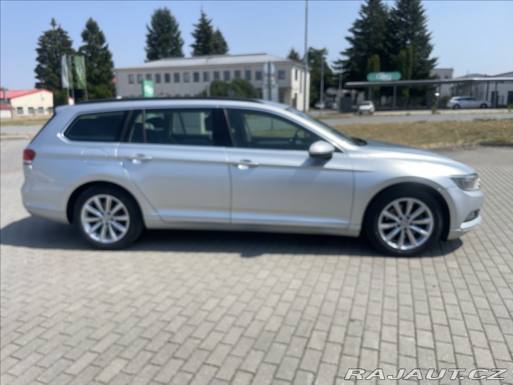 Volkswagen Passat 2,0 TDi 110kw Radar DSG G 2017