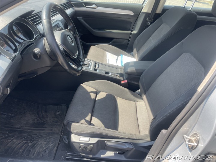 Volkswagen Passat 2,0 TDi 110kw Radar DSG G 2017