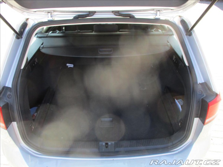 Volkswagen Passat 2,0 TDi 110kw Radar DSG G 2017