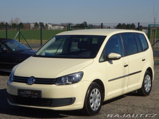 Volkswagen Touran 2.0TDI DSG 7 MÍST KŮŽE SE 2015