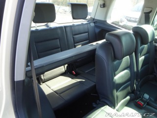 Volkswagen Touran 2.0TDI DSG 7 MÍST KŮŽE SE 2015