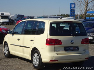 Volkswagen Touran 2.0TDI DSG 7 MÍST KŮŽE SE 2015