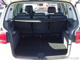 Volkswagen Touran 2.0TDI DSG 7 MÍST KŮŽE SE 2015